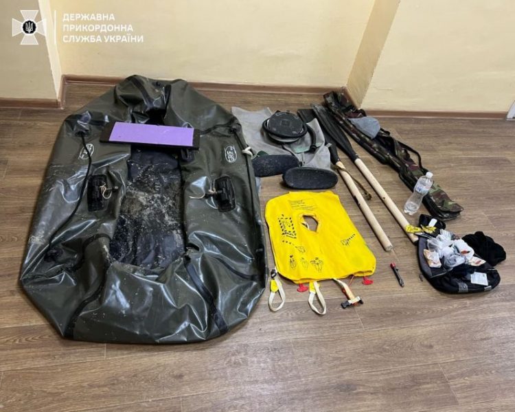 Взяв з собою шоколадні батончики: українець на гумовому човні плив до Румунії (ФОТО) 424914681 725872889651584 127418232635296871 n scaled