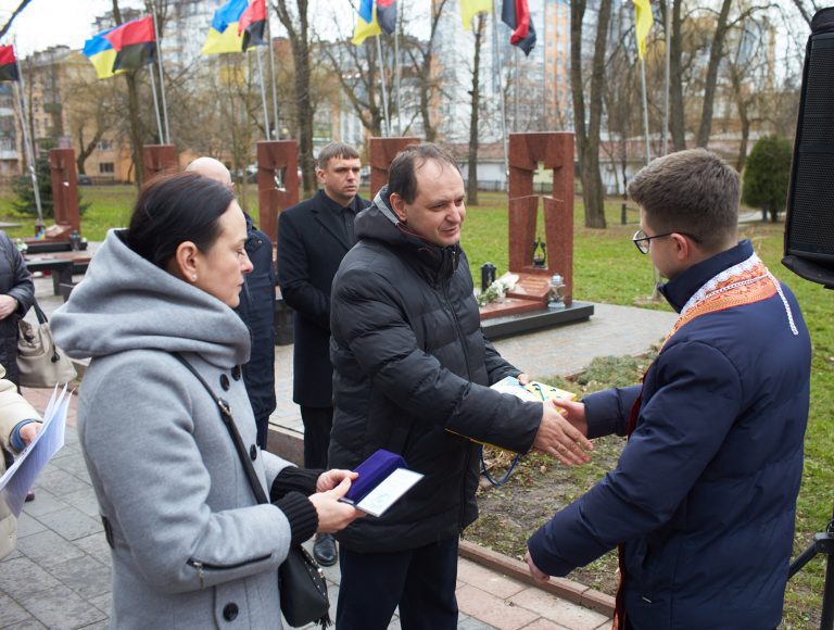 У Франківську нагородили молодь відзнакою імені Романа Гурика (ФОТО) 6 424958003 978035730559350 4884482113784477307 n