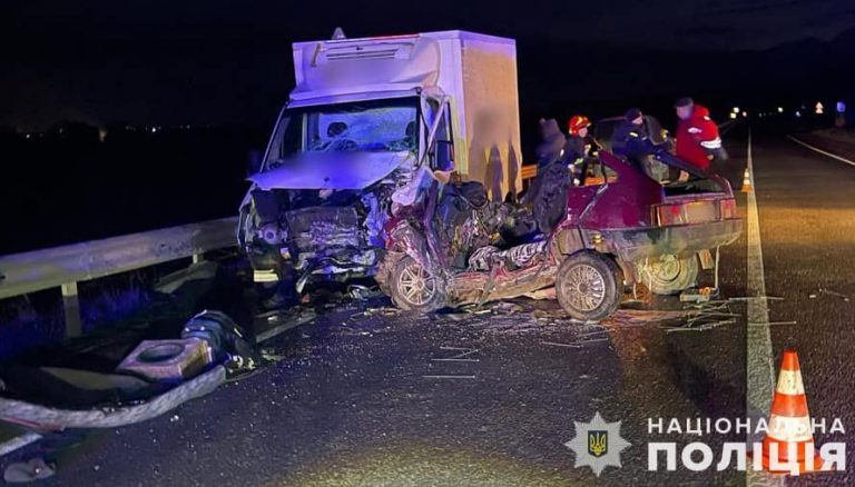 П'яна ДТП на Львівщині: легковик протаранив авто для евакуації полеглих воїнів (ФОТО) 12 П'яна ДТП на Львівщині: легковик протаранив авто для евакуації полеглих воїнів (ФОТО)
