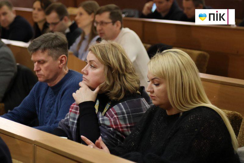 Позачергова сесія Франківської міської ради: як це було (ФОТОрепортаж) 11 IMG 0116 2 scaled