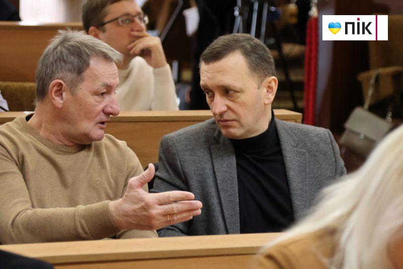 Позачергова сесія Франківської міської ради: як це було (ФОТОрепортаж) 13 IMG 0174 2 scaled