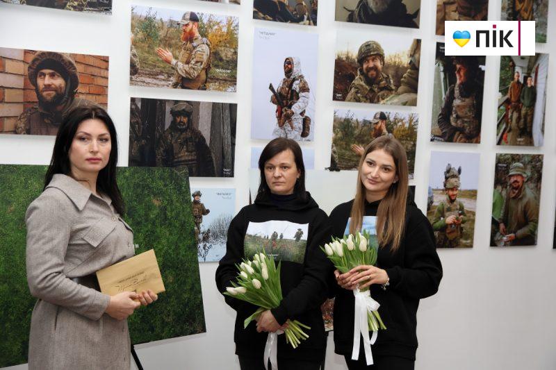 "Небесний фотограф": у Франківську відкрилася виставка полеглого на війні Максима Бурди (ФОТО) 31 IMG 8992 2 scaled
