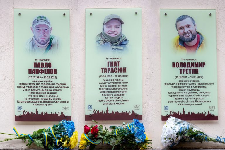 У Франківську вшанували пам’ять бійців, які віддали життя у боротьбі за Україну 7 Kolazh