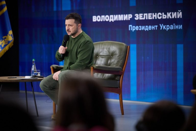 "Нам буде складно у березні-квітні": основні тези Зеленського на пресконференції 10 b3b7a303b460a97fdcd4252c5fea06db 1708880414 extra large