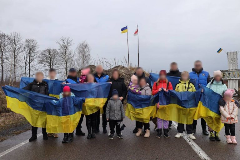 В Україну повернули з окупації та росії 11 дітей (ФОТО) 9 photo1708444501