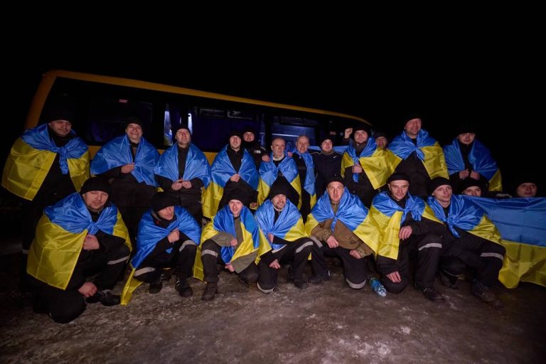 Наші - вдома: Україна повернула з полону 100 людей (ФОТО) 9 photo 2024 02 08 20 30 06