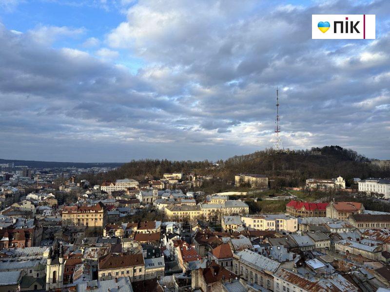 Львів як на долоні: як виглядає місто з оглядової вежі Ратуші (ФОТО)