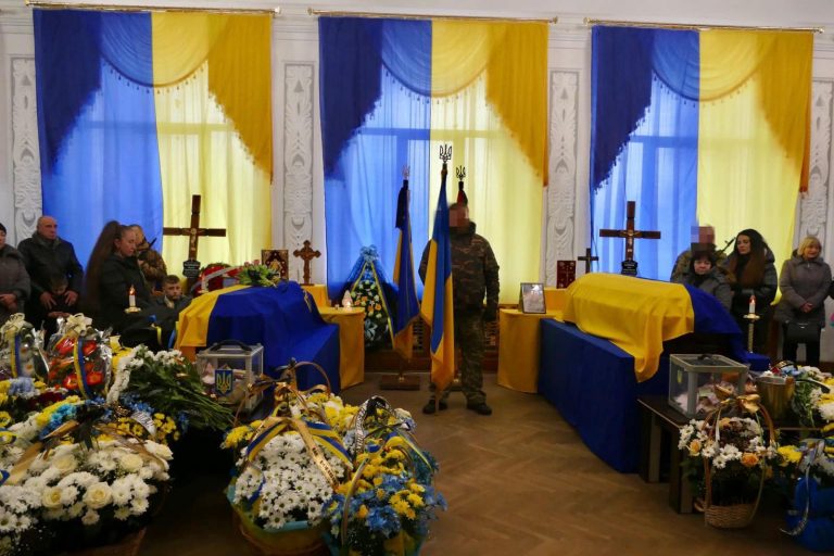 Калуська громада провела в останню путь полеглих захисників (ФОТО) 4 1 7