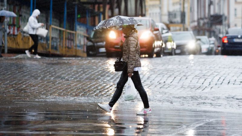 Хмарно і дощ: прогноз погоди на Прикарпатті цього тижня
