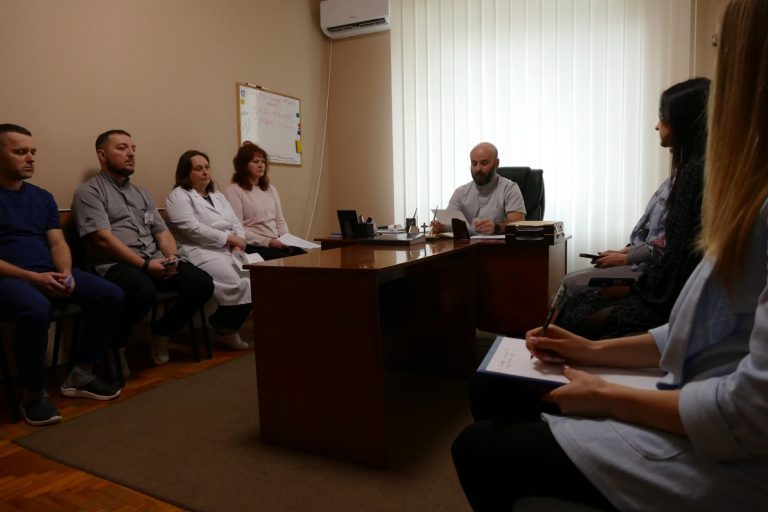 У Калуській стоматполіклініці за рік видалили понад 5 тисяч зубів й провели 216 операцій 9 У Калуській стоматполіклініці за рік видалили понад 5 тисяч зубів й провели 216 операцій