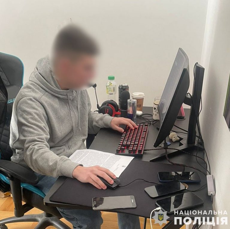 19-річний львів’янин видурив у клієнтів банків та держустанов понад 100 тисяч гривень (ФОТО) 10 431562538 815484380623335 1741936772354225005 n