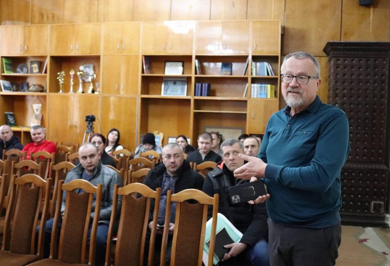 Проблема не вирішується: на "Карпатнафтохімі" назрівають ознаки банкрутства