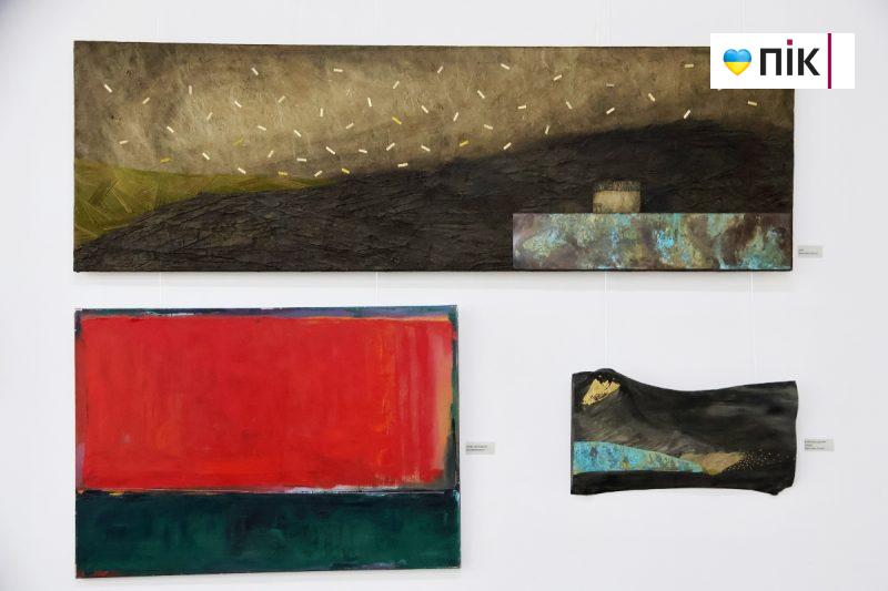 Живопис і текстиль: у Франківську відкрилась виставка "Простір" (ФОТО) 7 IMG 7757 2 scaled