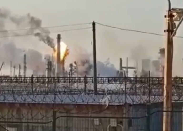 Дрони СБУ атакували одразу три НПЗ, авіабазу та військовий аеродром 3 photo 2024 03 13 07 10 07