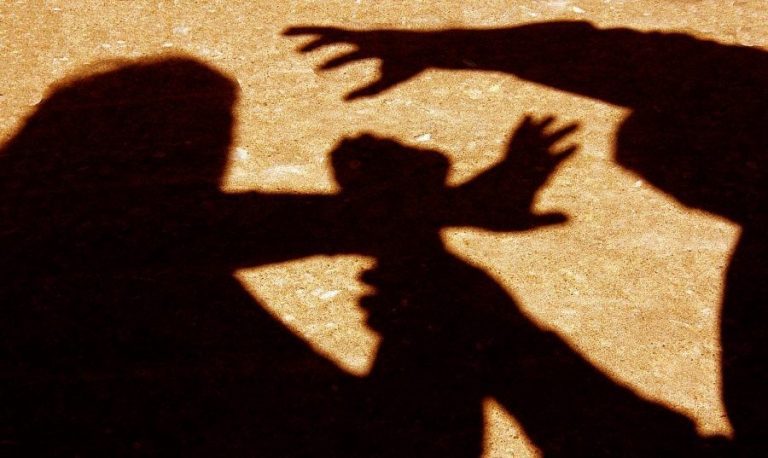 Невідомі нападають на перехожих та б'ють: поліція Прикарпаття розпочала кримінальне провадження 6 pobyttya ansplsh 05.11.2020