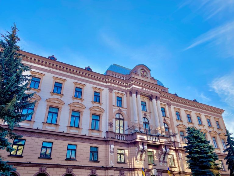 Безкоштовне зубопротезування для військових: ІФНМУ та НСЗУ уклали договір 6 111