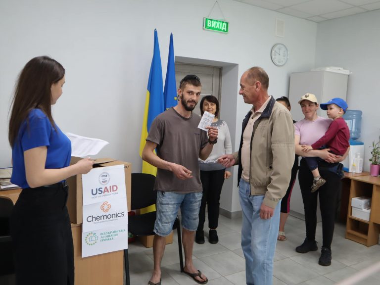 450 жителів Коломиї можуть отримати безкоштовне насіння овочів: поки роздають моркву (ФОТО)