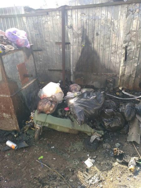 Хвиля вандалізму в Болехові: невідомі підпалили сміттєві контейнери (ФОТО)
