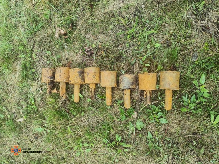 У Микуличині виявили 8 ручних гранат часів Другої світової 11 438712071 742700381352661 4399317180629865162 n