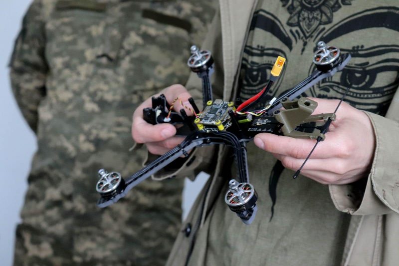 У Калуській громаді виготовляють дрони для захисників (ФОТО)