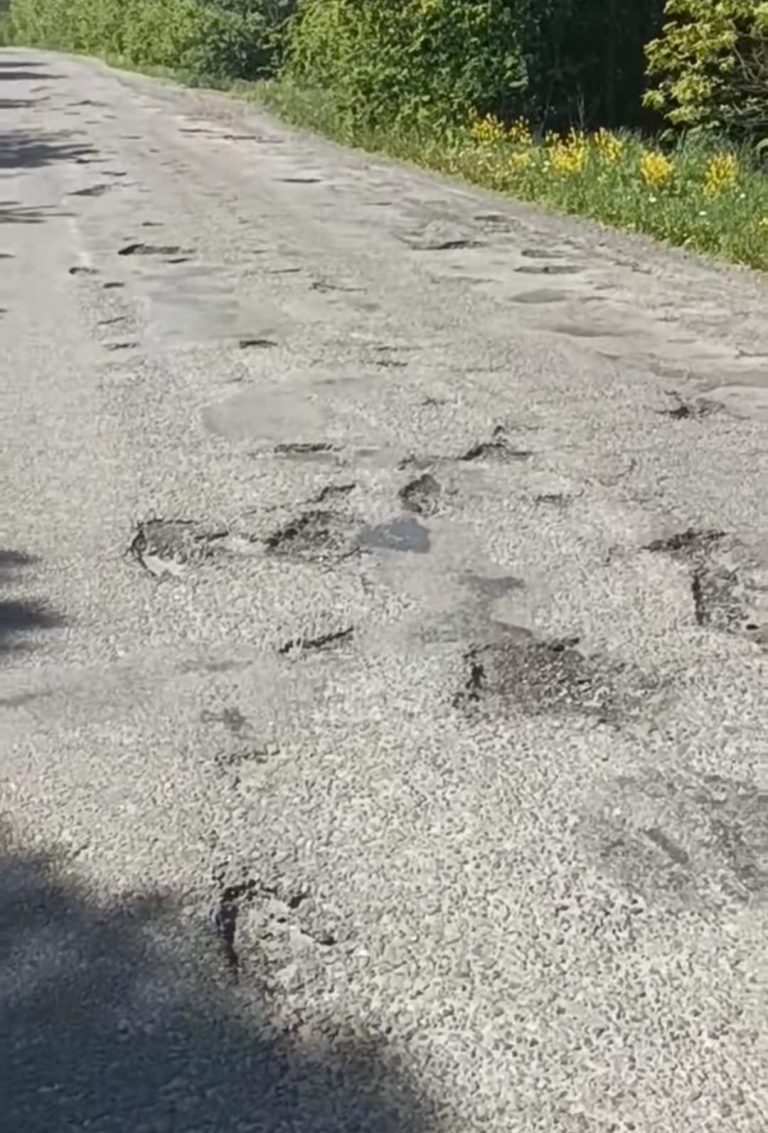 Стало відомо, чи ремонтуватимуть цього року дорогу Р-20 «Тязів – Снятин – Старі Кути»