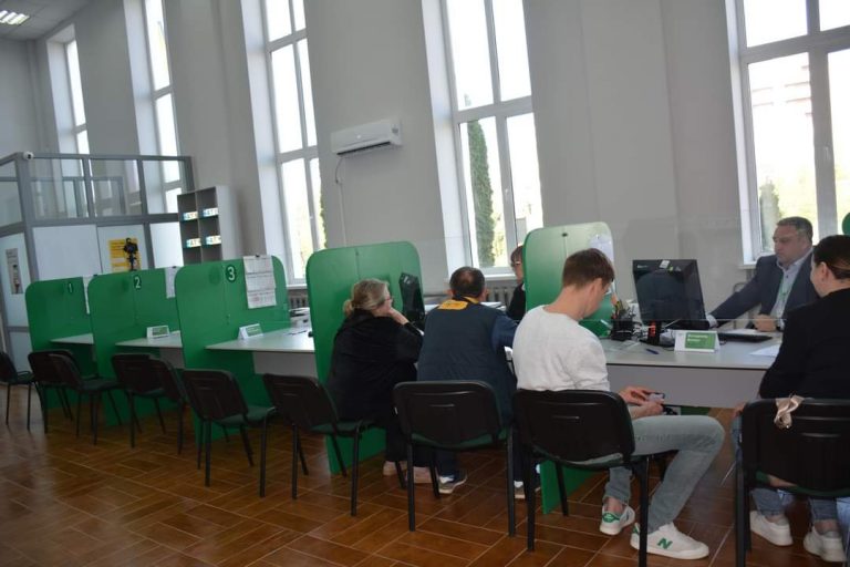 У Надвірній відкрили новий сервісний центр МВС (ФОТО) 10 FB IMG 1712727563357