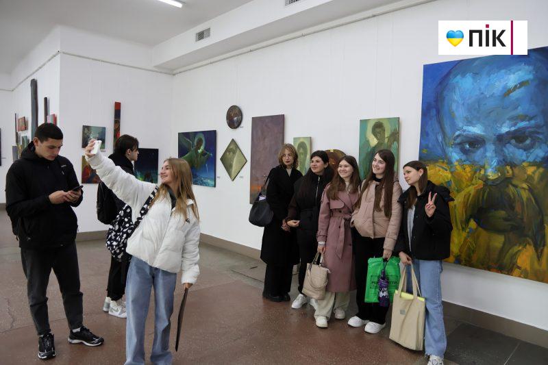 Краса миттєвостей буття: у Франківську відкрилася виставка художника-іконописця Івана Драгана (ФОТО) 11 IMG 0015 2 scaled