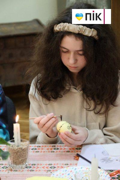 "Турбота про родину Героя": у Франківську організували творчий майстер-клас (ФОТО) 4 IMG 0651 2 scaled