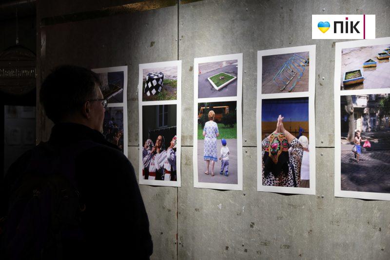 Люди Прикарпаття: на відкритті виставки німецьких фотографів у Франківську (ФОТО) 10 IMG 1226 2 scaled