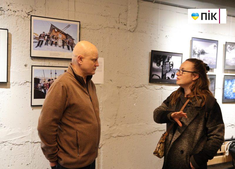 Люди Прикарпаття: на відкритті виставки німецьких фотографів у Франківську (ФОТО) 9 IMG 1391 2 scaled