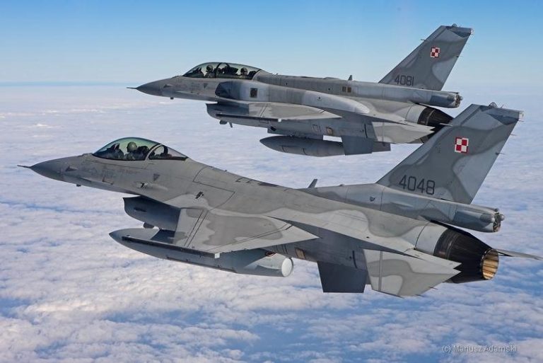 Польща піднімала в небо авіацію через ракетний удар РФ 4 Poland approved for possible F 16 support package