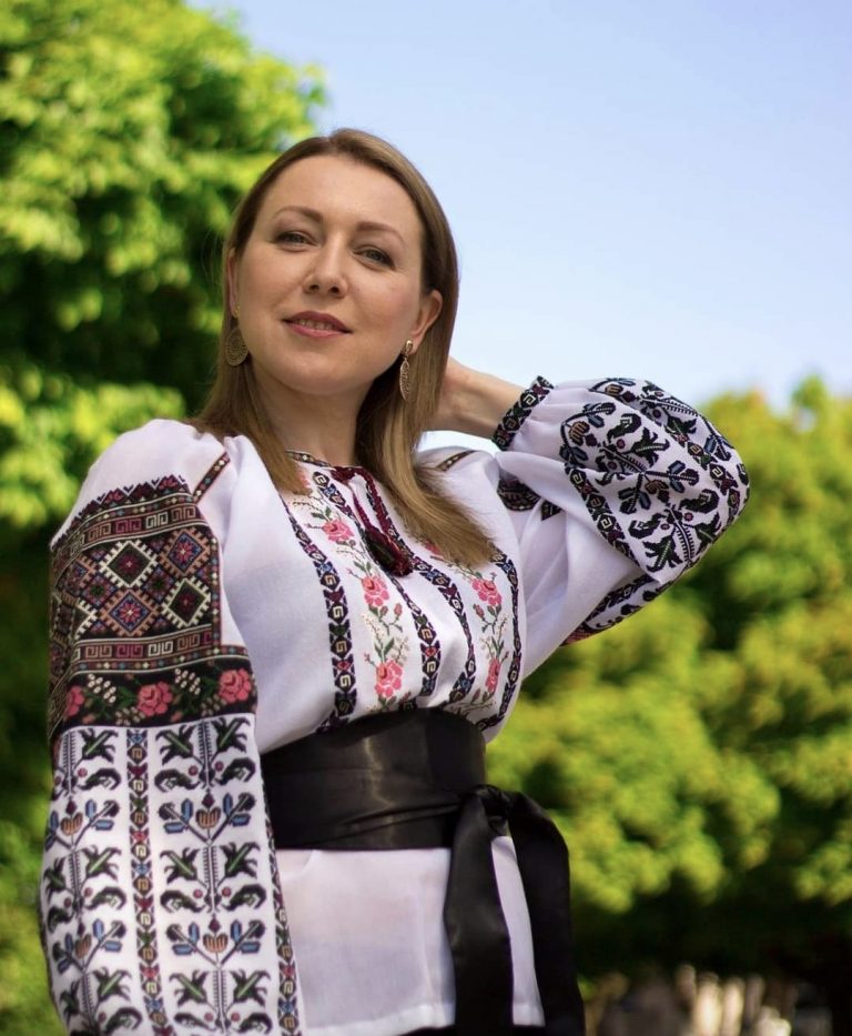 Бурштин з сумом та скорботою попрощався з відомою журналісткою Оленою Данилюк (ФОТО) 3 Screenshot 20240401 185109 Facebook