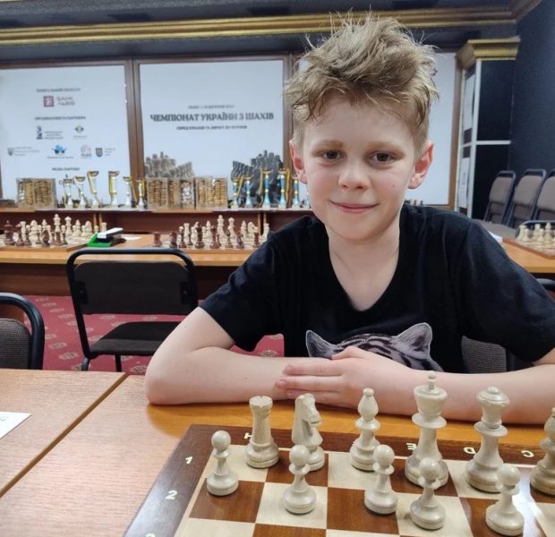 10-річний хлопчик з Львівщини переміг на чемпіонаті світу зі швидких шахів (ФОТО)