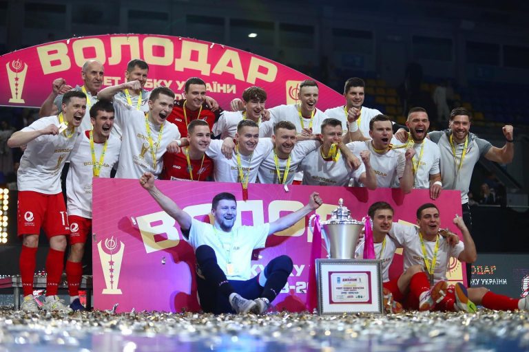 ФУТЗАЛ. Франківський "Ураган" виборов Кубок України (ВІДЕО) 5 438170989 848646453973301 5184550254149544204 n