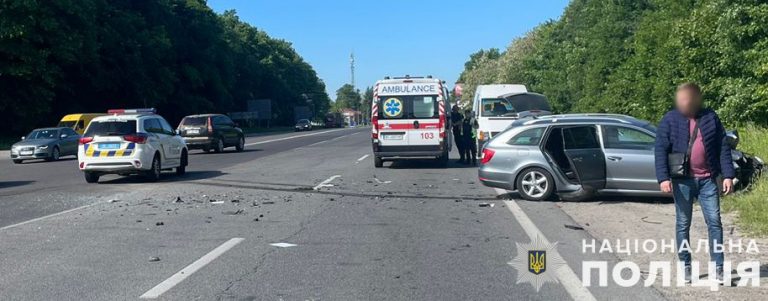 Зіткнулися два легковики: на Львівщині у ДТП травмувалися четверо людей (ФОТО) 7 441954871 846278074210632 7352948326883920889 n