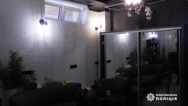 У Франківську затримали двох чоловіків, які обікрали салон краси і квартиру (ФОТО)