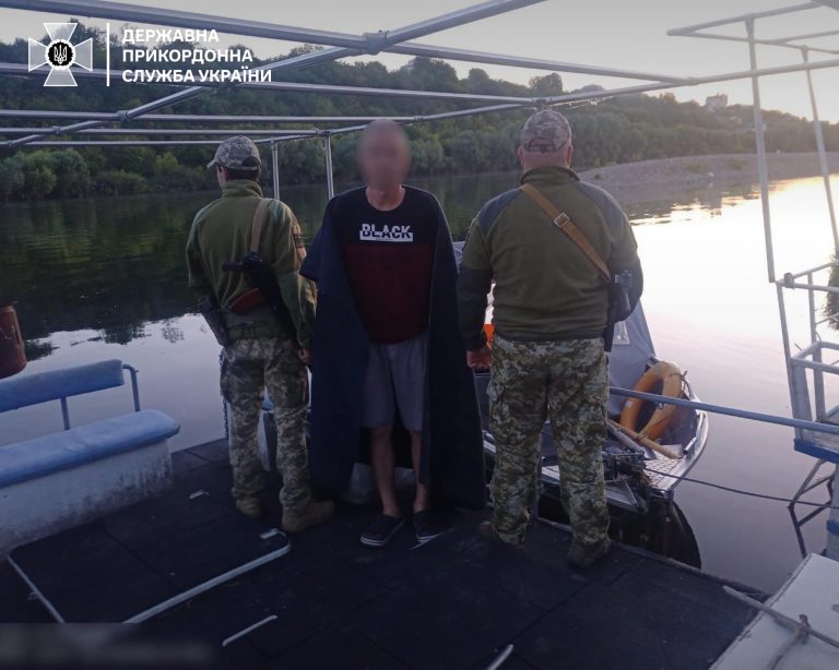 "Ромео в плавках: як молдаванин прямував на побачення до українки (ФОТО)