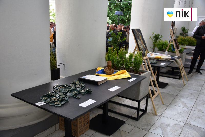 Люди Прикарпаття: на благодійному аукціоні на підтримку 109-го батальйону (ФОТО) 2 DSC 0216 scaled