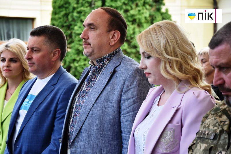 Люди Прикарпаття: на благодійному аукціоні на підтримку 109-го батальйону (ФОТО) 12 DSC 0262 scaled