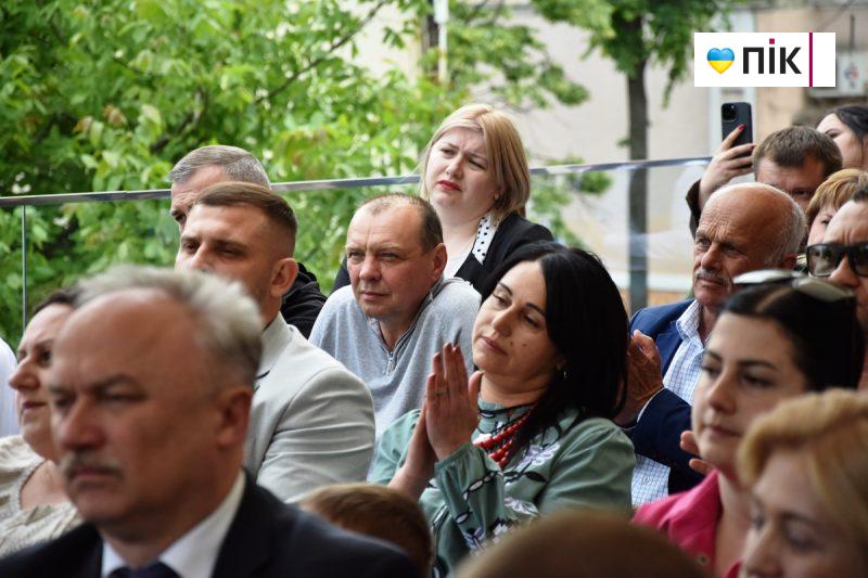 Люди Прикарпаття: на благодійному аукціоні на підтримку 109-го батальйону (ФОТО) 27 DSC 0341 scaled