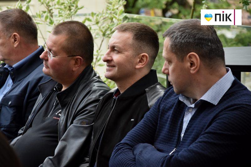 Люди Прикарпаття: на благодійному аукціоні на підтримку 109-го батальйону (ФОТО) 36 DSC 0362 scaled