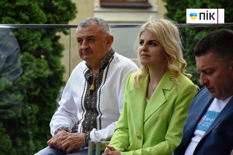 Люди Прикарпаття: на благодійному аукціоні на підтримку 109-го батальйону (ФОТО) 48 DSC 0401 scaled