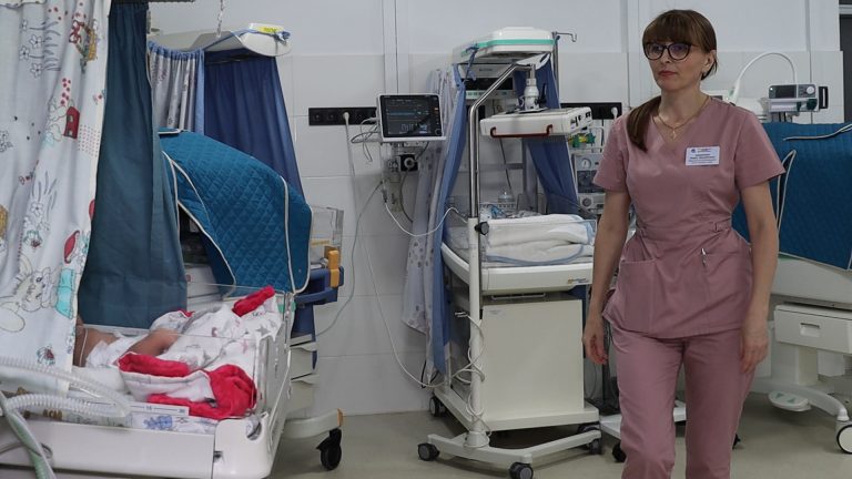 Покликання чи справа випадку: франківські медсестри та акушерки розповіли, чому обрали цю професію (ВІДЕО) 7 m2