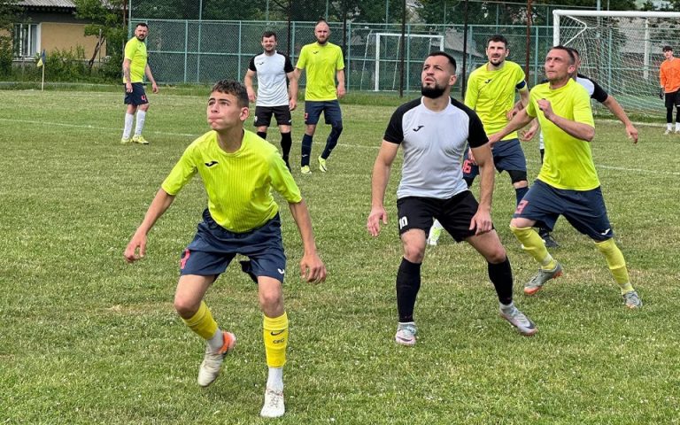 ФУТБОЛ. Чемпіонат Надвірнянщини: результати 14-го туру 4 nraf 12