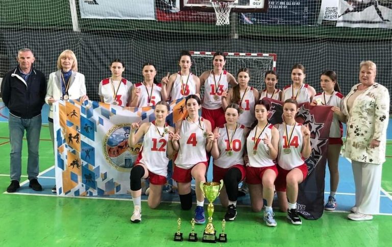 БАСКЕТБОЛ. Команда Івано-Франківська стала чемпіоном ВЮБЛ серед дівчат 10 photo 2024 05 08 18 44 46