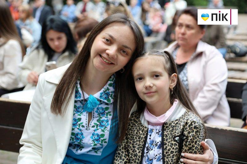 Люди Прикарпаття: День матері в Івано-Франківську (ФОТО) 7 Люди Прикарпаття: День матері в Івано-Франківську (ФОТО)