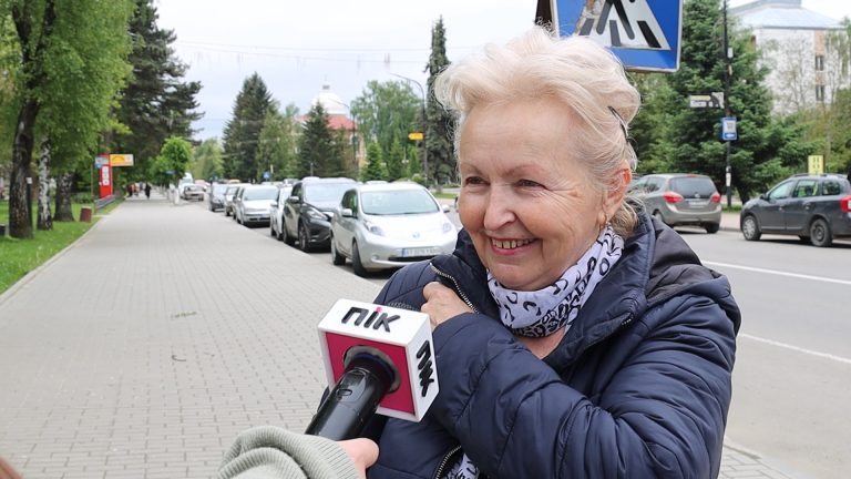 День матері: що про цей день кажуть жителі Богородчанської громади (ВІДЕО) 5 s1 6