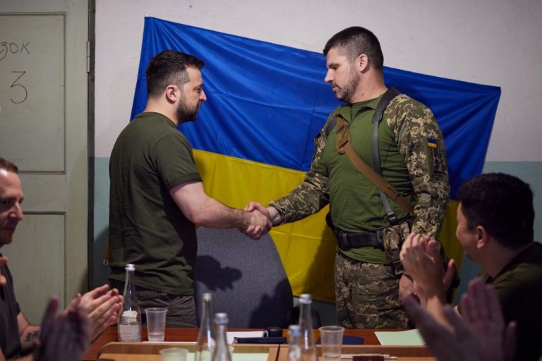 Зеленський замінив командувача Об’єднаних сил ЗСУ: яка причина? 6 266751 1