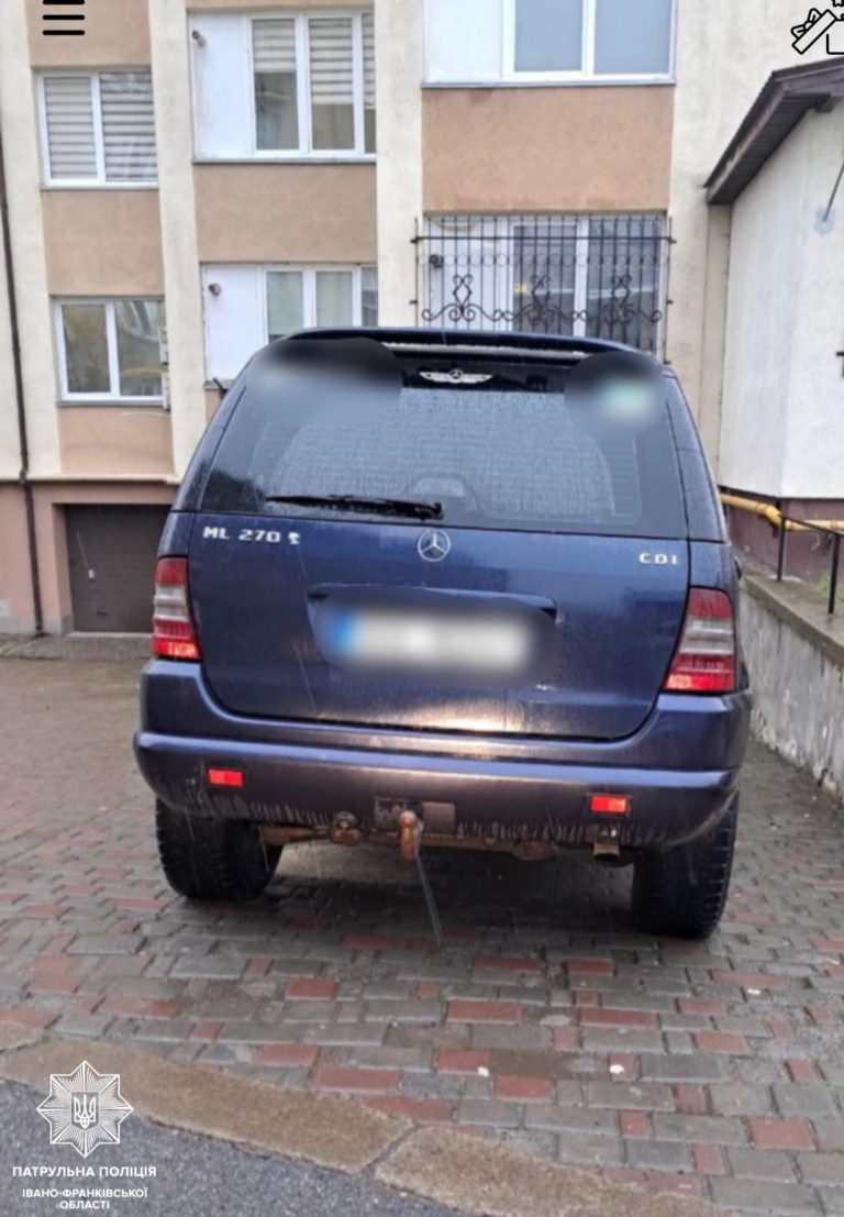Патрульні склали три адмінматеріали на водія в Івано-Франківську: що він порушив 10 448095505 888236836677262 2738084586268952206 n