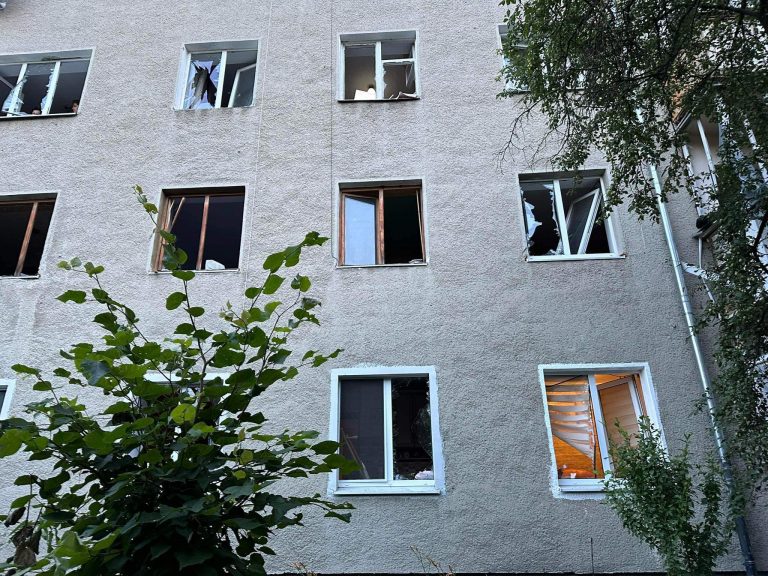 Марцінків показав наслідки нічної атаки ворога на Івано-Франківськ (ФОТО) 9 448905851 1053371483025774 2325382645623249605 n